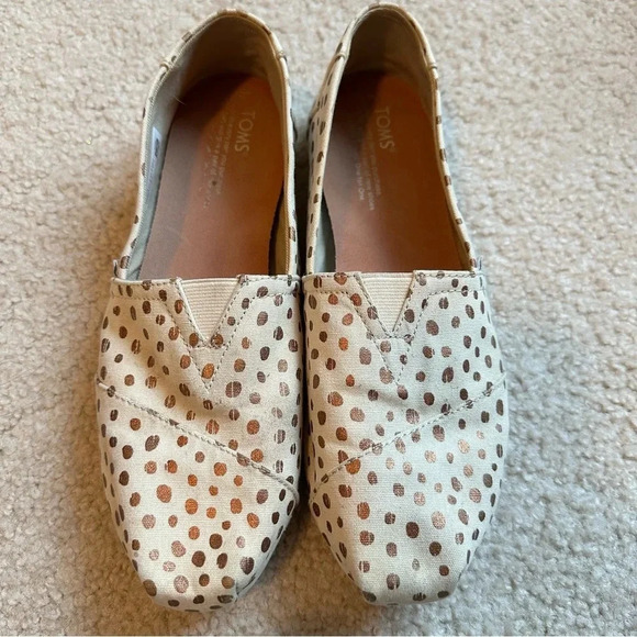 TOMS Canvas Cream Toms With Rose Gold Polka Dots - Picture 1 of 6